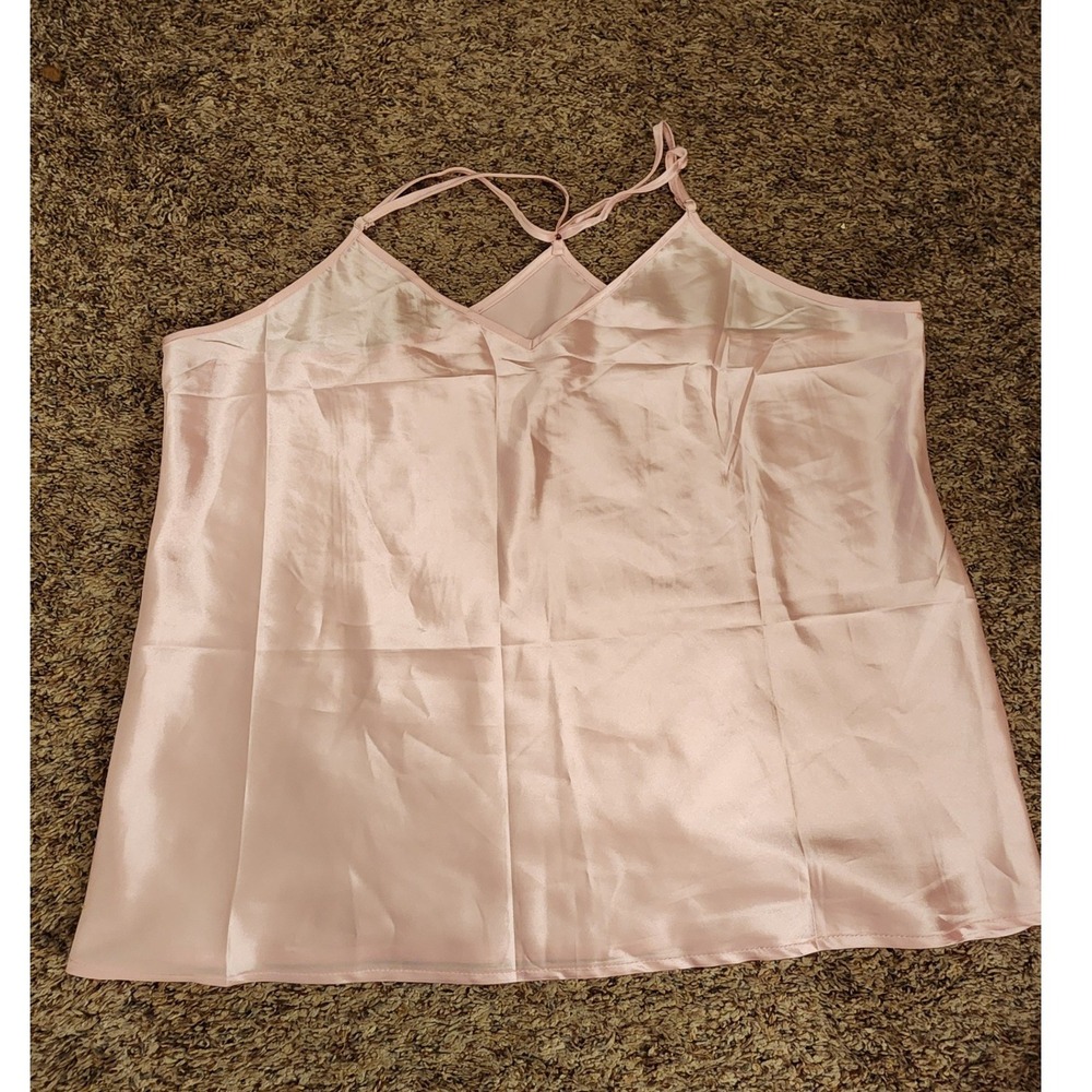 NWOT Pink Satin‎ Heart Print Pajama Set XL Cami Top Ruffle Shorts Sleepwear - Picture 2 of 6
